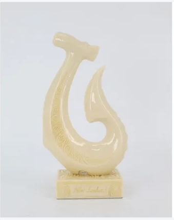 Bone Hook Polyresin KIWIANA at World Of Decor NZ