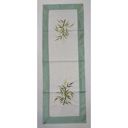 Fabric Table Runner Green/White at World Of Decor NZ