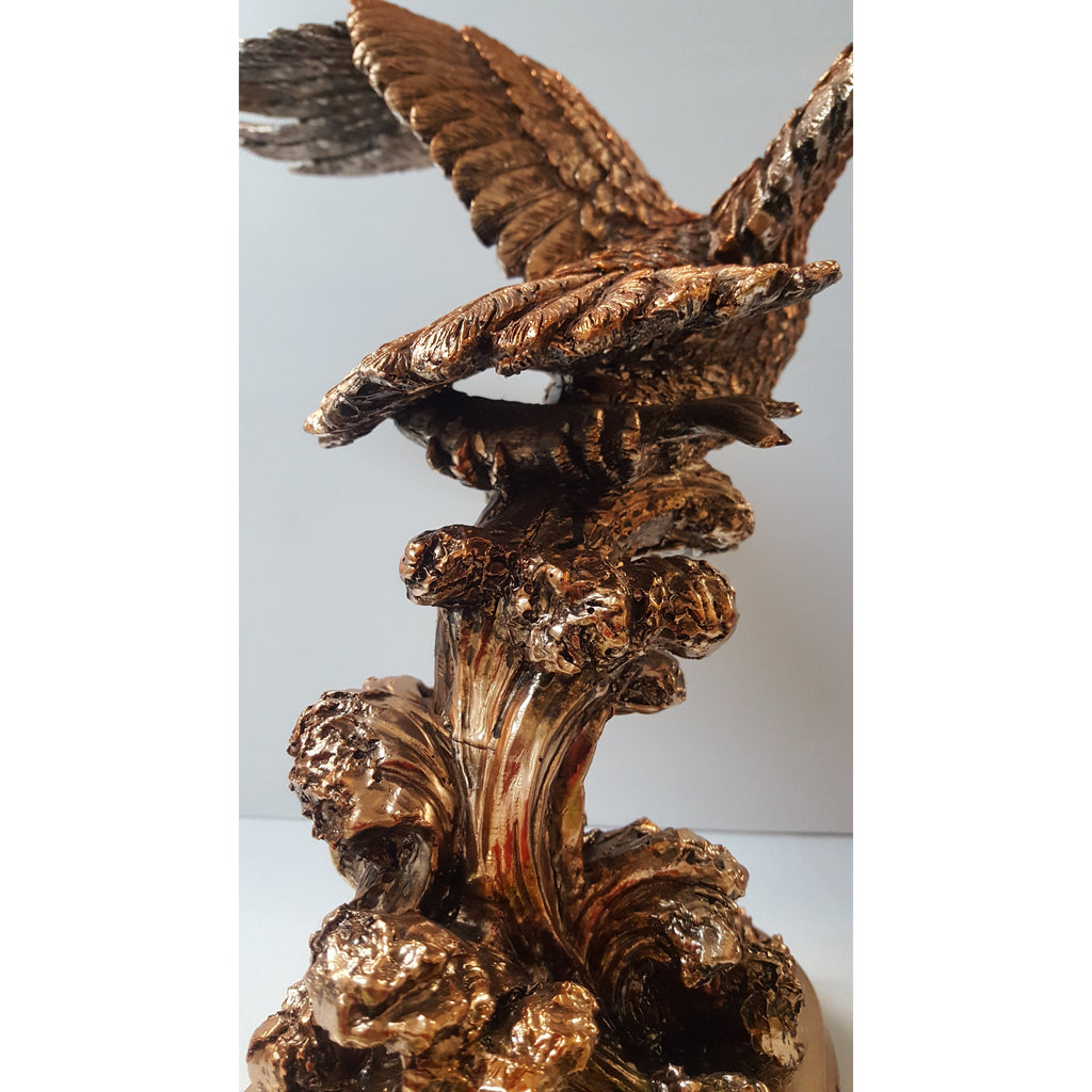 Eagle stutue 54 x 37cm SCULPTURE/ORNAMENT & ANIMAL at World Of Decor NZ